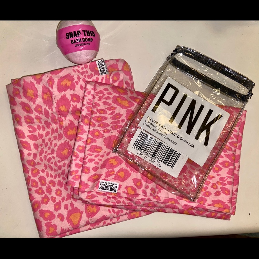 SOLD merc.. Victoria’s Secret pink shams